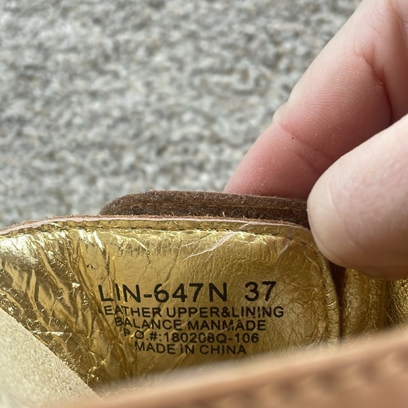 Alegria Embroidered ‘70s Leather Sandals - Picture 4 of 5